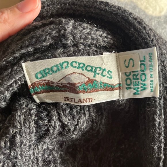 Aran Crafts Charcoal Merino Wool Knit - Picture 4 of 8